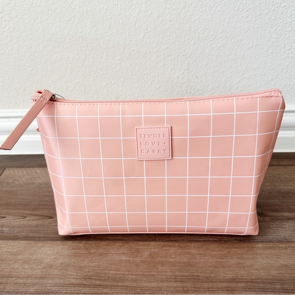 NEW Tender Love & Carry Pink Cosmetics Bag - Picture 7 of 7